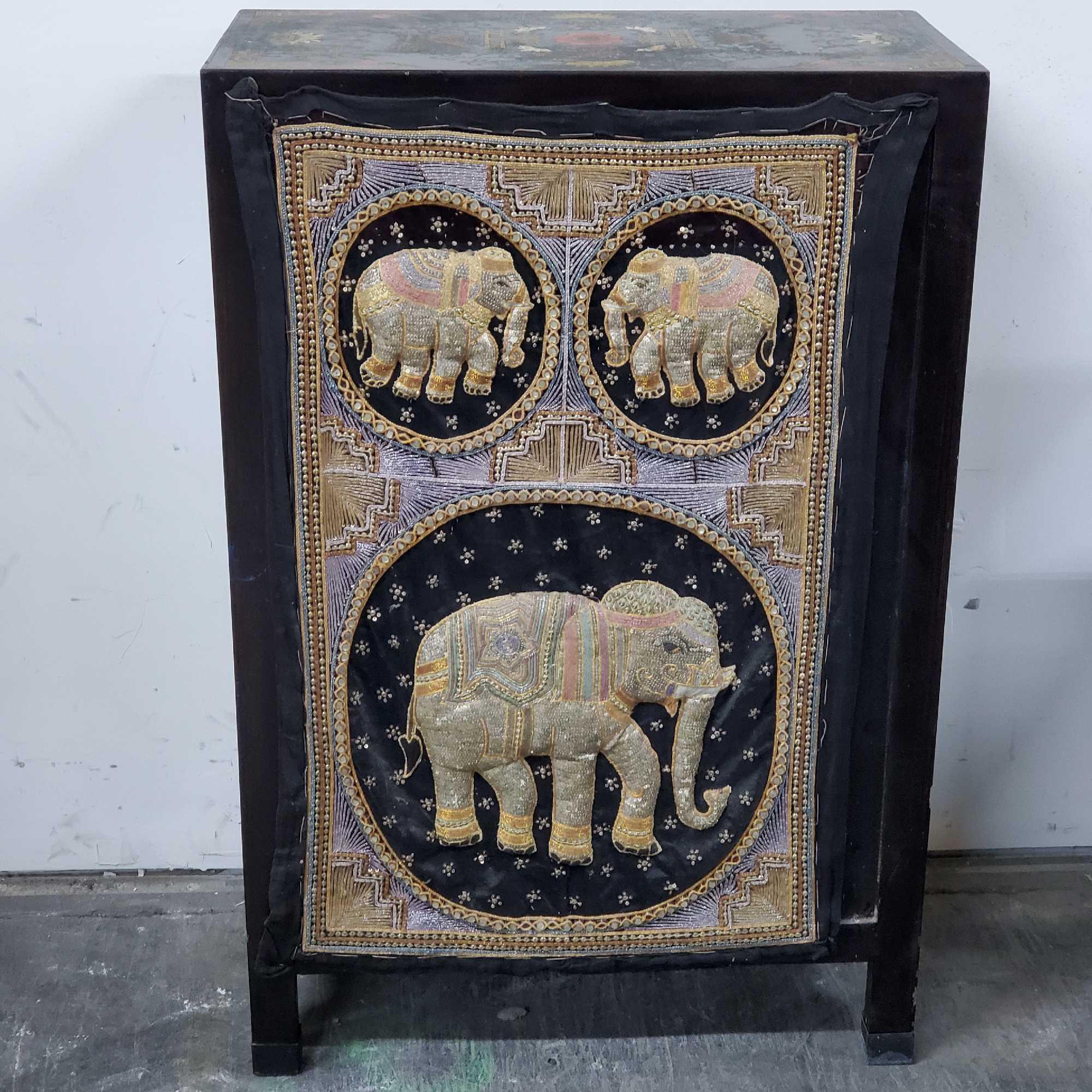 CHINOISERIE BLACK LACQUER PAINTED SIDE CABINET