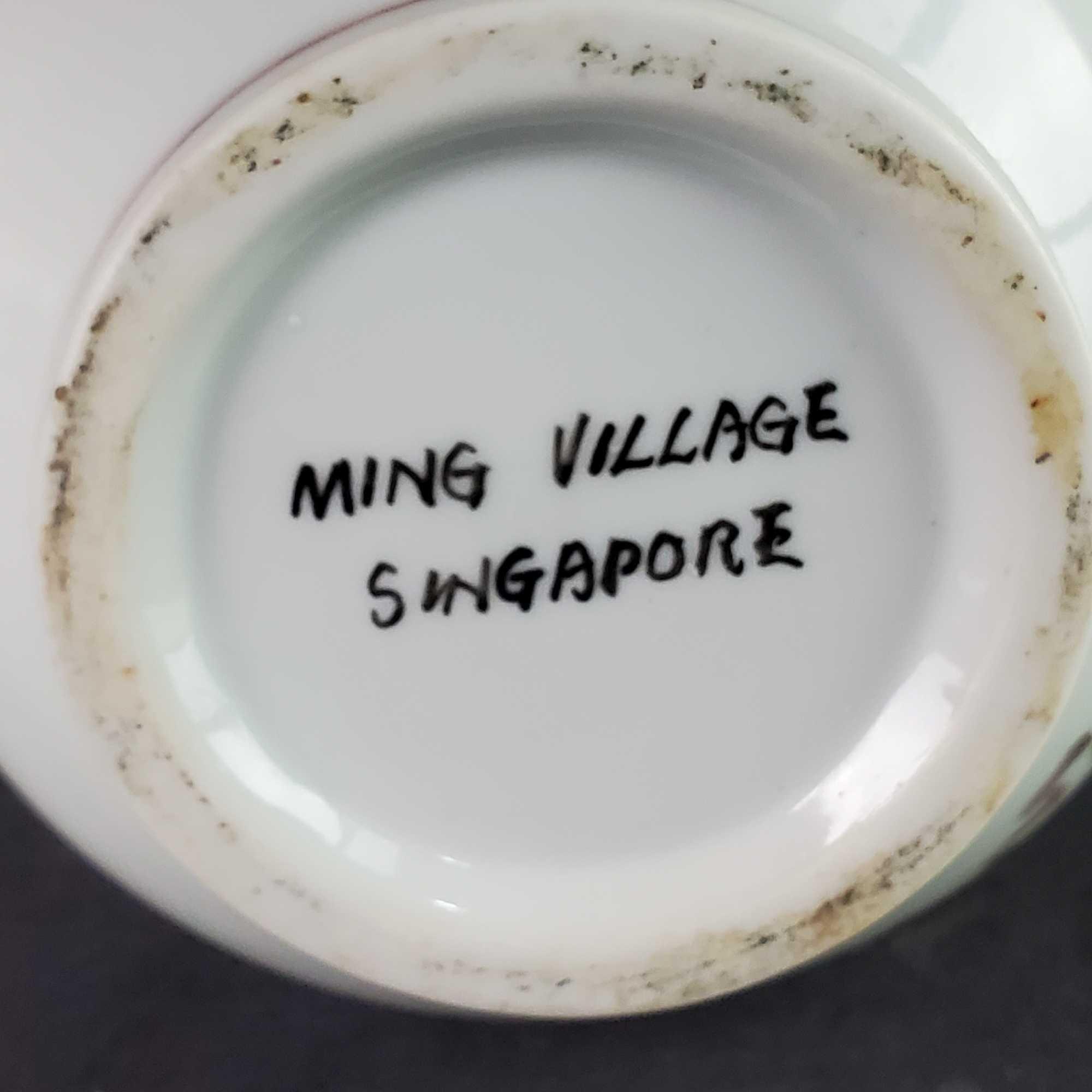 Vintage Russian porcelain Gzhel Ming Village Singapore hand painted vase Shobhana