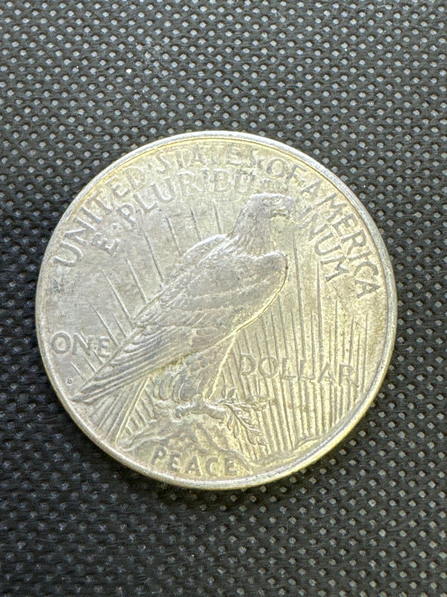 1922-D Silver Peace Dollar 90% Silver Coin 0.94 Oz