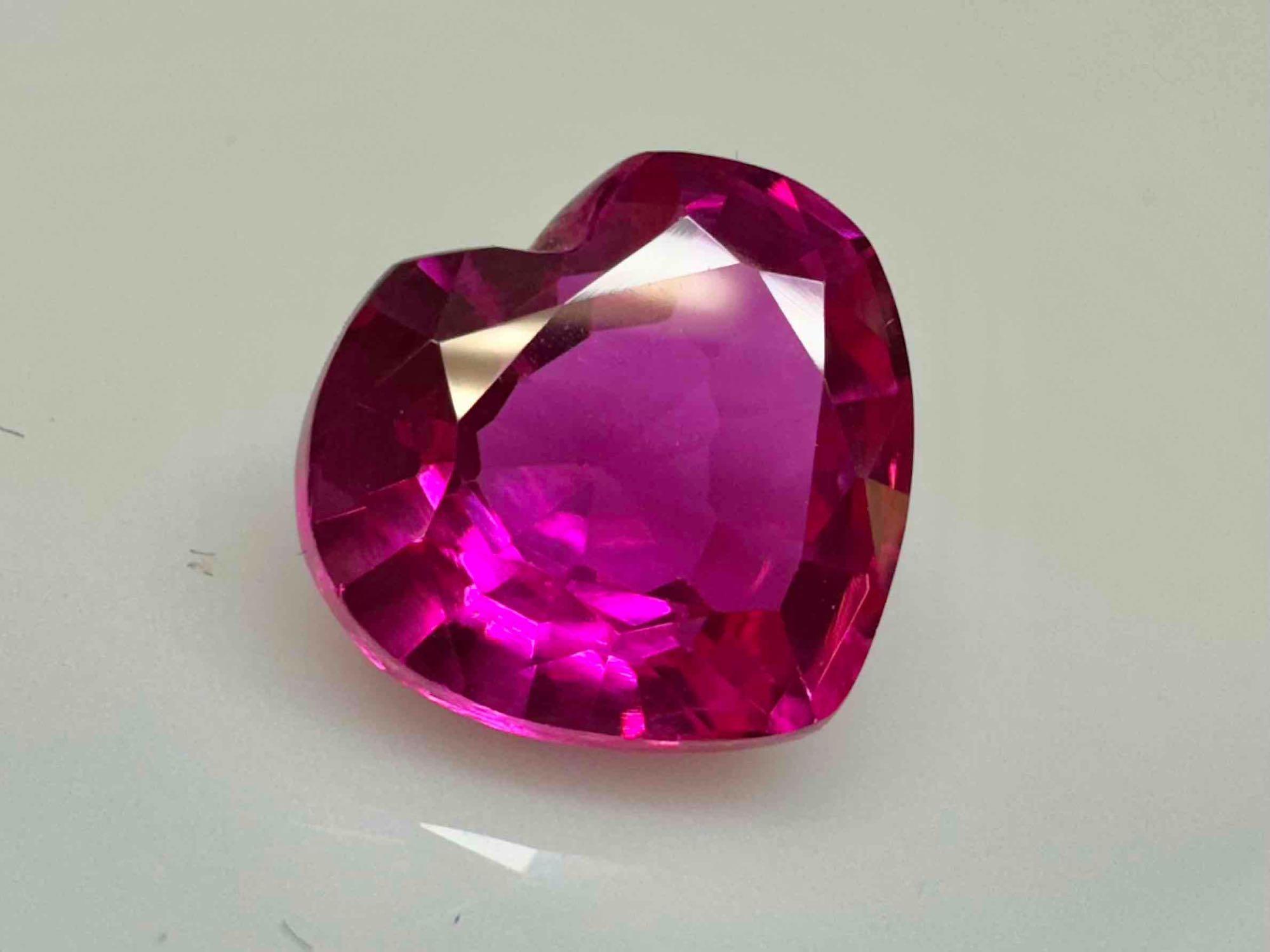 Beautiful Heart Cut Pink Sapphire Gemstone Sparkles Abound 11.4ct