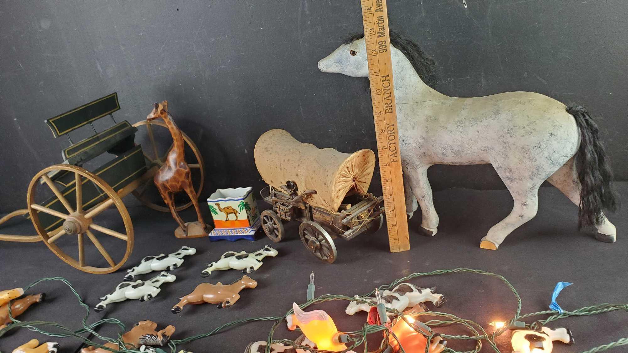 Misc. horse lights buggy wagon statue jeraffe figure etc