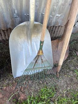 shovel, hoe, rake, aluminum scoop
