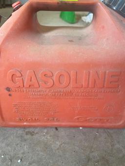 2 gas cans