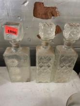 vintage glass decanters with stoppers