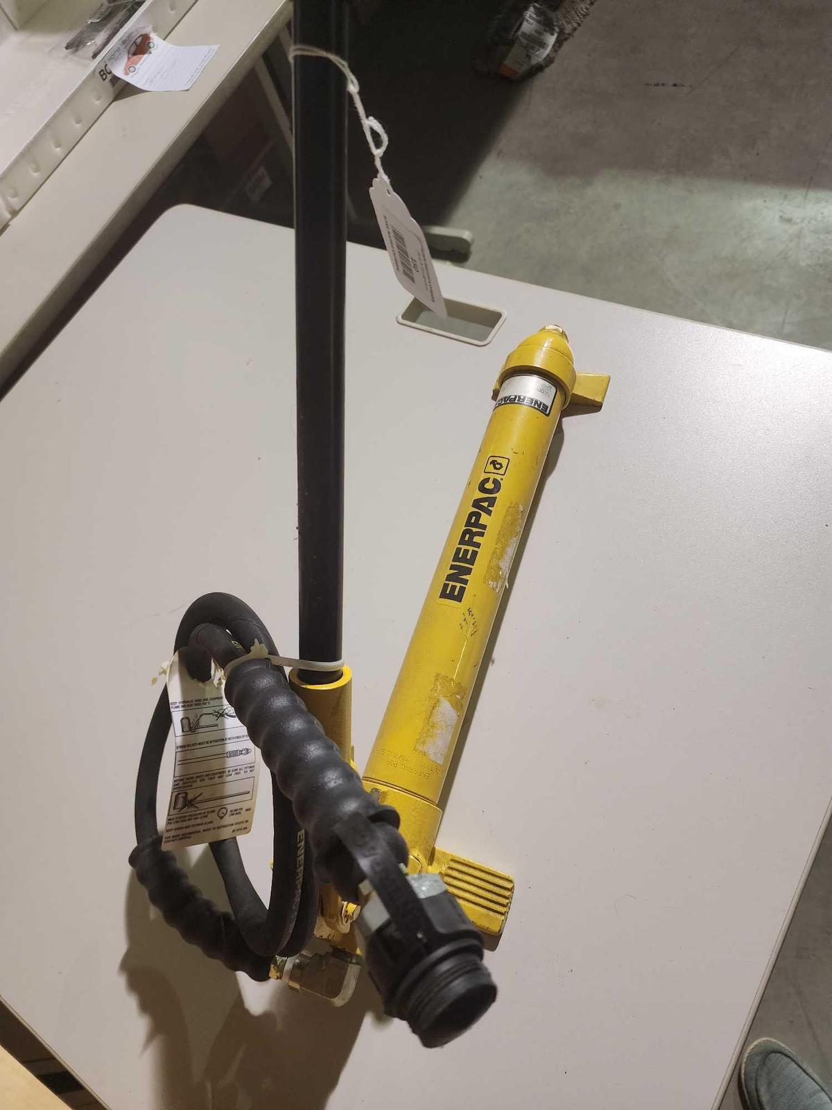 Enerpac hand hydraulic pump. Used in very good condition.