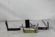 Small two blade Colonial Range, small three blade Stockman with yellow scales, small two blade