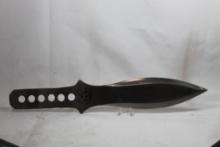 Giant throwing knife. 15 inches over all. Cordura sheath. Very good condition. Pakistan.