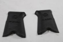 One set of plastic factory Ruger grips