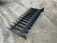 LANDHONOR 72” ROOT RAKE