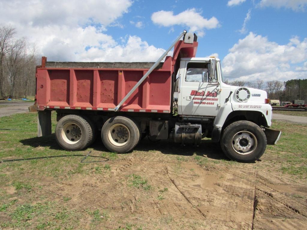 1995 Ford Dump Truck