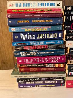 (30) Assorted Horror/Science Fiction PBs