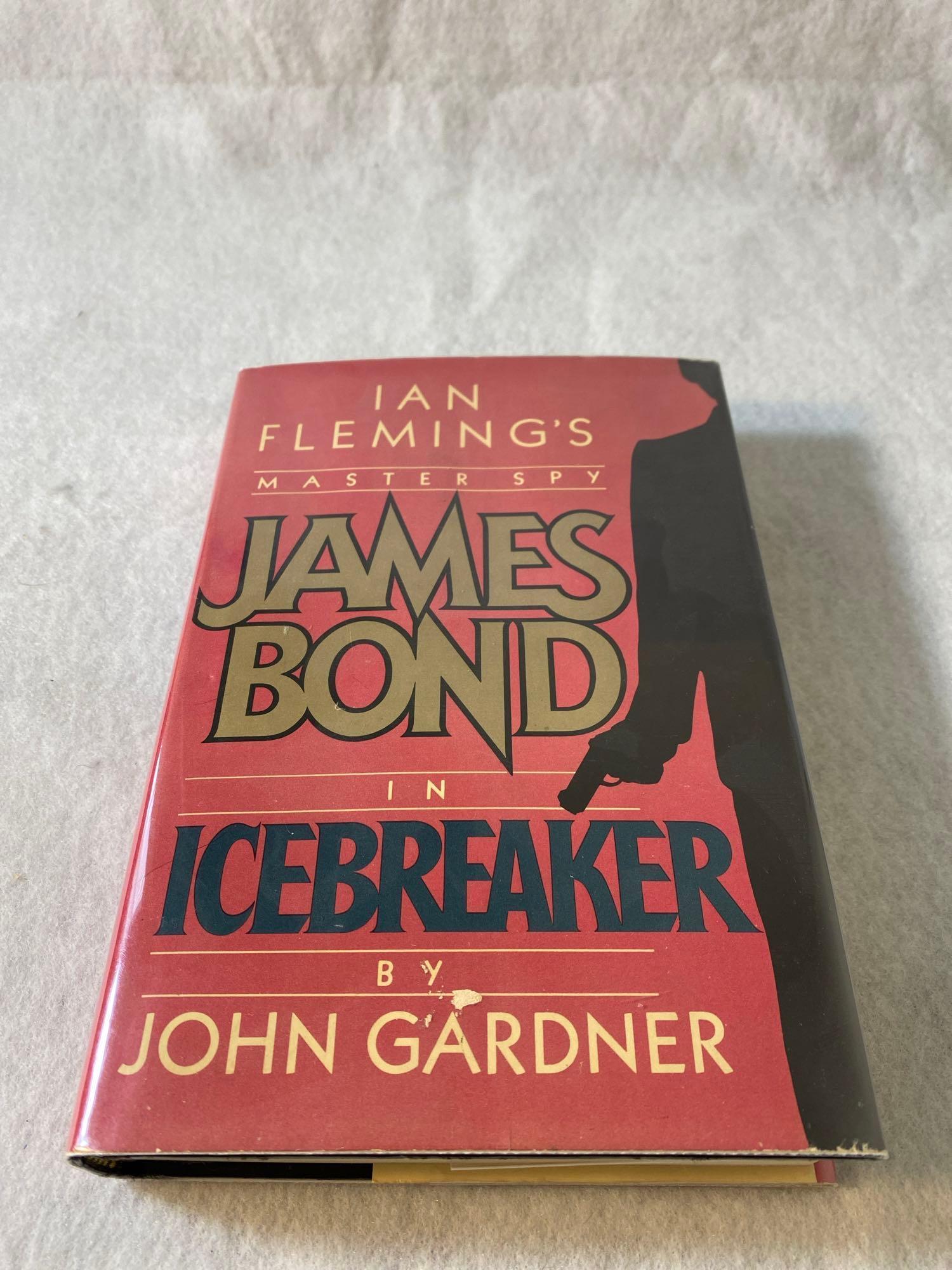 Five Classic James Bond Books By Ian Flemings