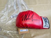 SIGNED EVERLAST MIKE TYSON BOXING GLOVE WITH AUTHENTICITY STICKER