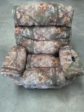 LANE MASSAGER RECLINER WITH HEAT REAL TREE CAMO