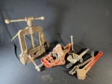 (2) Vintage Rigid pipe vices & (1) Rigid pipe cutter -see photos-