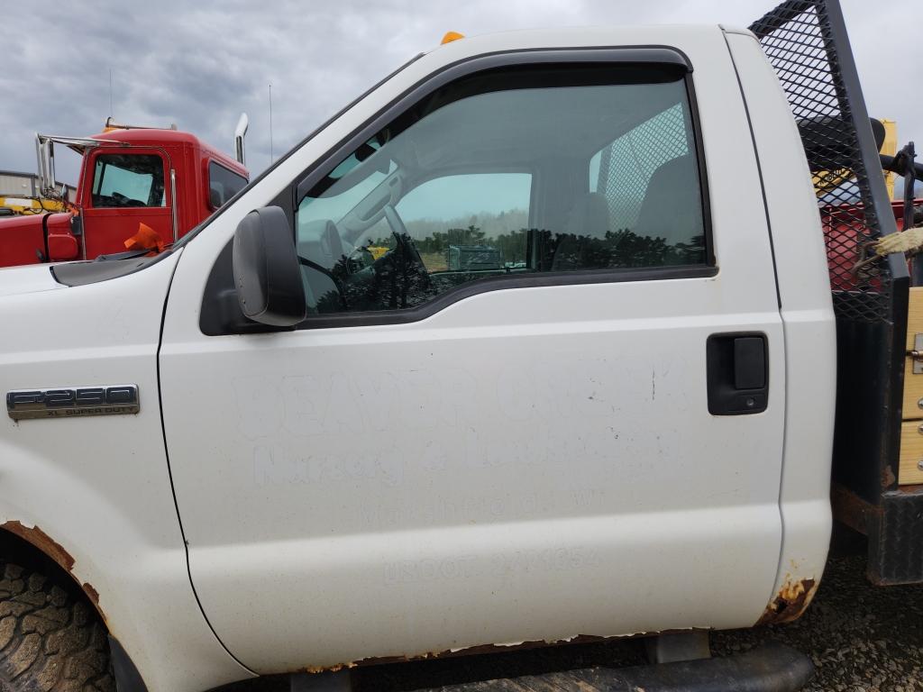 2005 Ford F250 Xl 4x4 Plow Truck