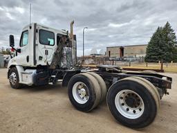 2013 Freightliner Day Cab