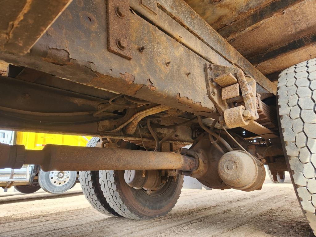 2009 International 4300 Bucket/chip Truck