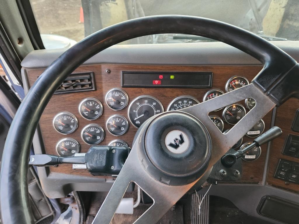 2004 Western Star Quad Axle Dump Truck