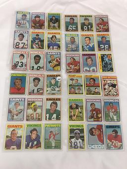 (38) 1972 Topps Baseball Cards