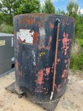 (1) Apx. 500 Gallon Fuel Tank On Skids