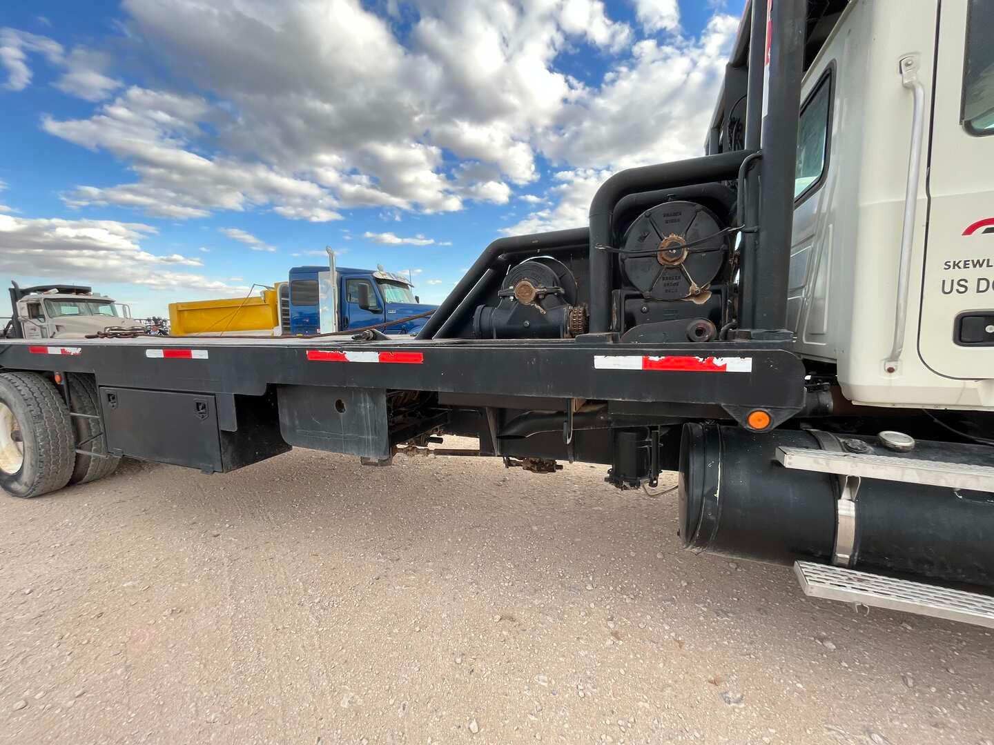 2005 MACK CV