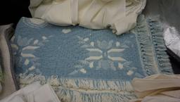 Linens & Blankets