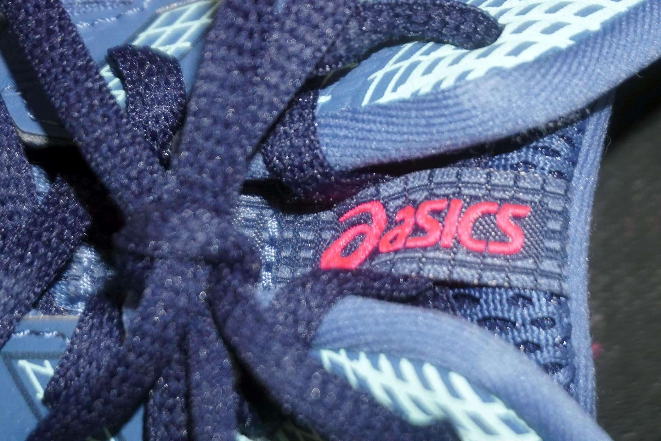 Asics Tennis Shoes (Size 11)