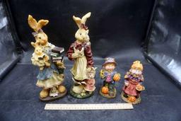2 Rabbit Figurines & 2 Scarecrow Figurines