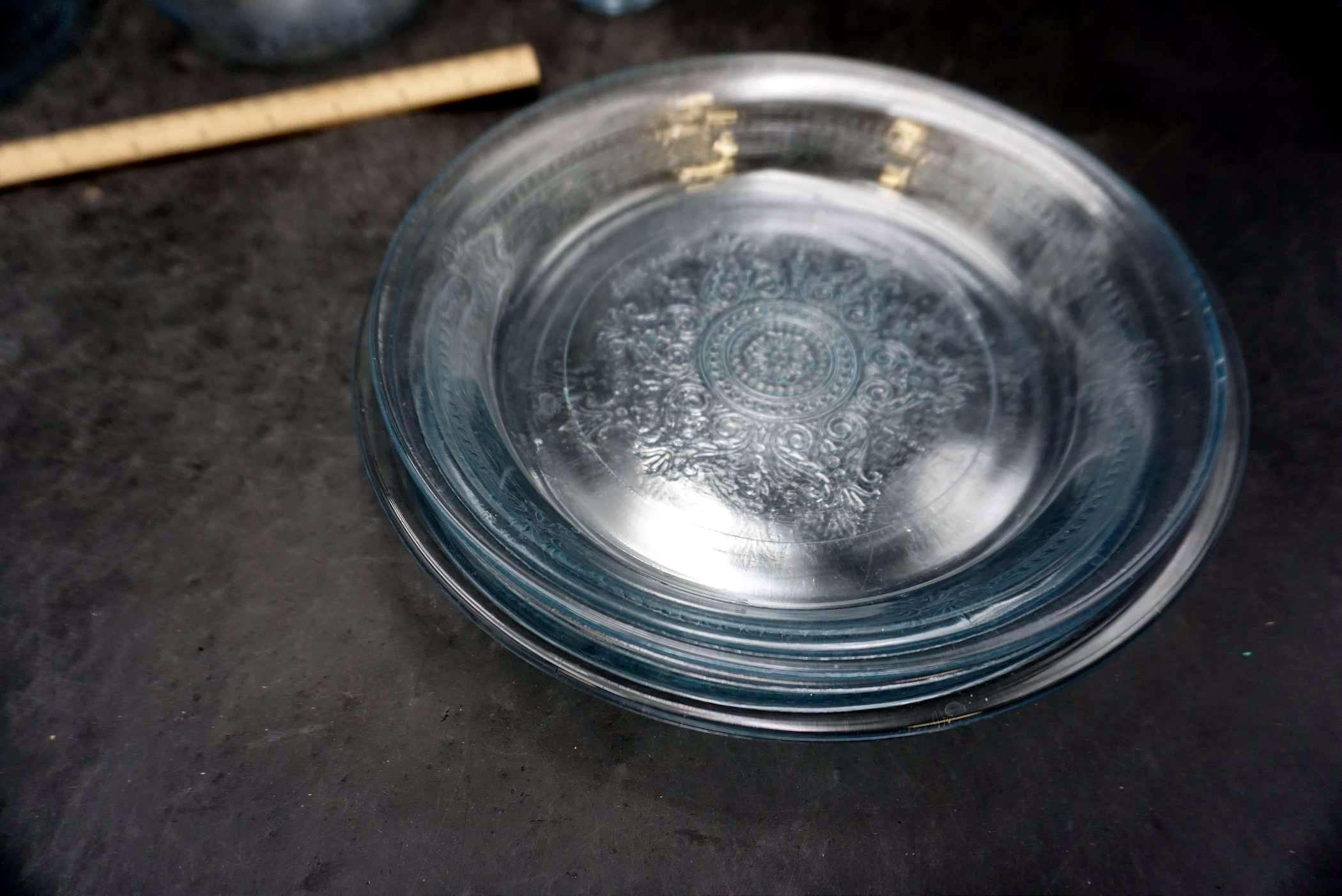 Glass Plates, Baking Dishes & Bowl