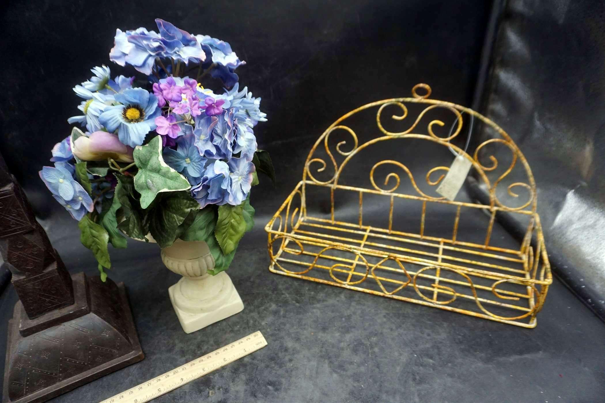 Metal Wire Shelf, Faux Potted Flower, Flower Holder Stand