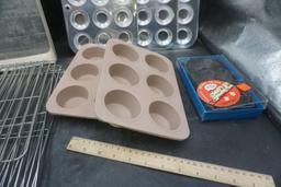 Baking Pans, Racks, Sheets, Muffin Tins & Cookie Cutters