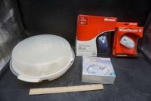 Computer Mouse X2, Cd-R & Veggie Tray W/ Lid