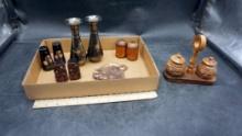 Assorted Shakers & Australia Trinket Plate