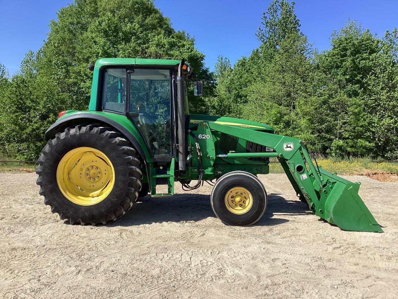 John Deere 6320 Tractor W/ JD 620 Loader