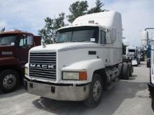 1997 MACK CH613 Conventional