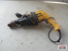 Dewalt DW505 Corded 1/2" VSR Hammer Drill, Type 3, 120v, 50-60Hz - Runs *ALT