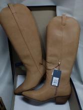 Tan Boots with memory foam , size 7.5