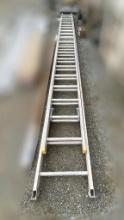 40FT EXTENSION LADDER --- USED