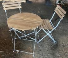 WHITE AND BROWN PATIO SET WITH 2 CHAIRS
