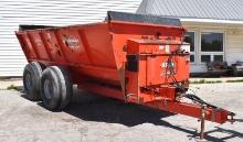 Kuhn Knight 8124 Slinger Spreader