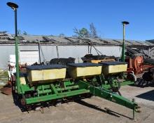 John Deere 7000 Corn Planter