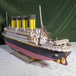 Wood 3D Puzzle / Model Kit "The Titanic"