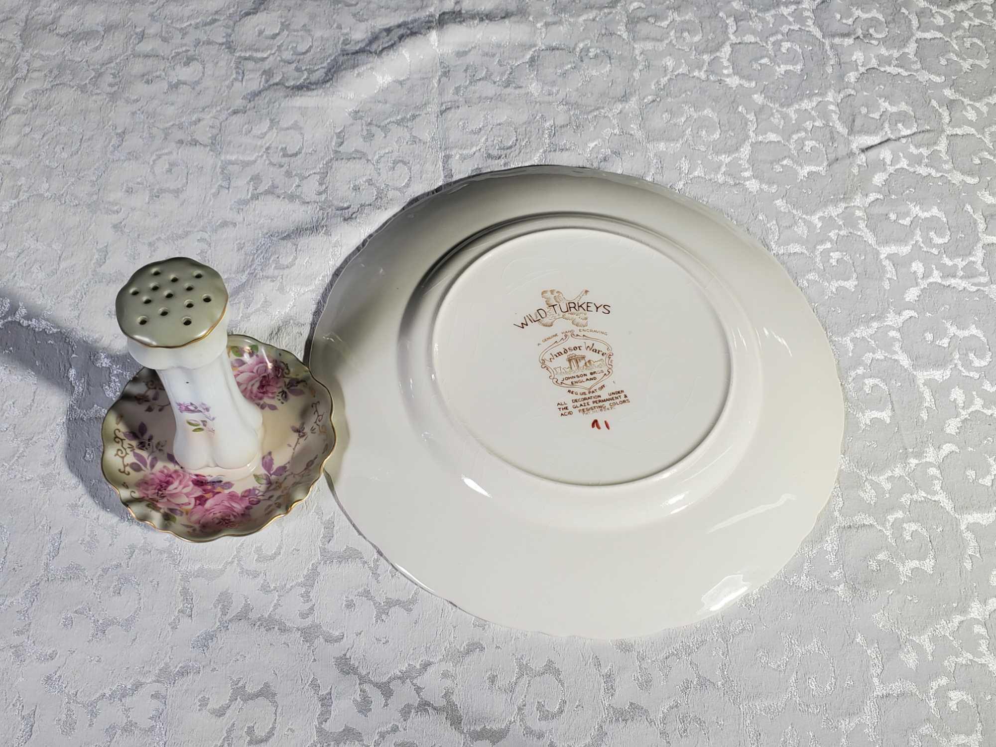 6 Pcs Decorated Porcelain Table and Kitchenware Accents