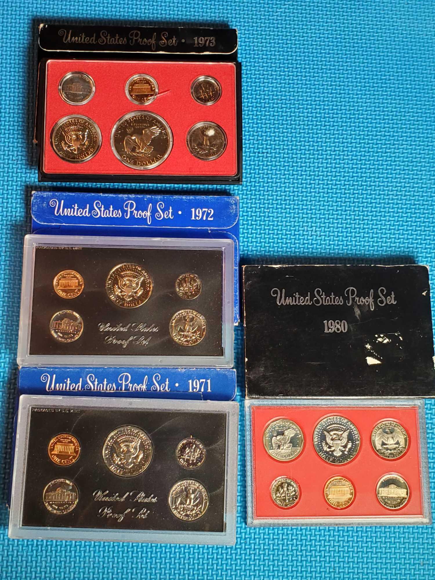 9 US Proof and 10 US Uncirculated Mint Sets