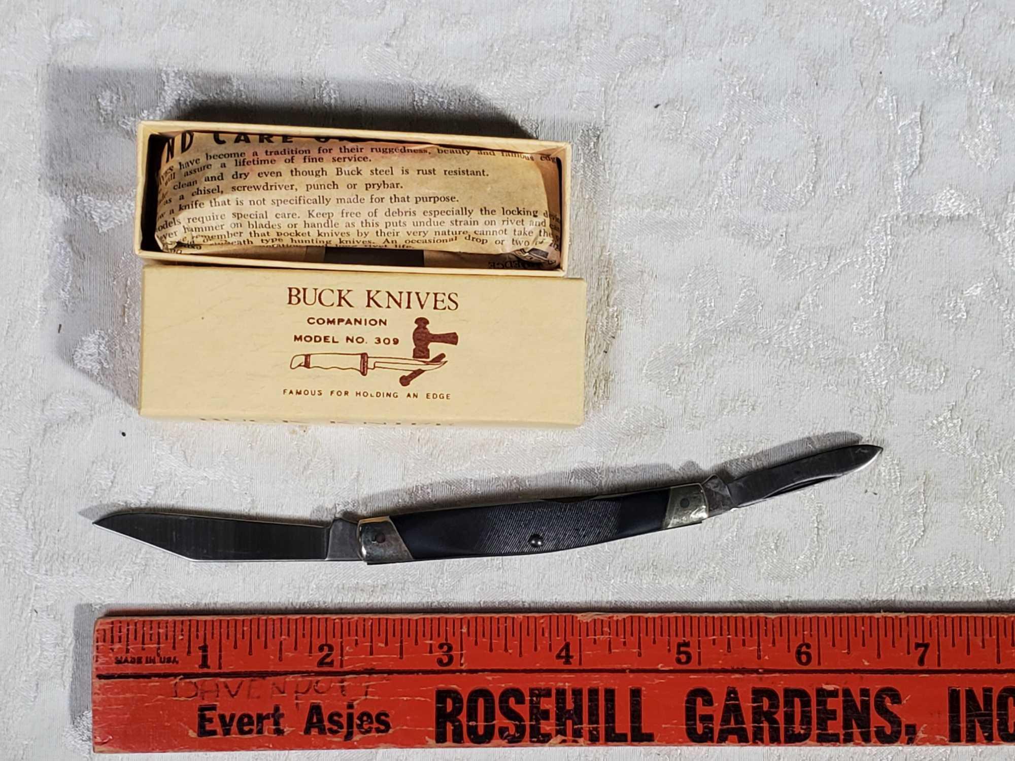 5 Mint In Box 1972 Buck Foliding Knives - No 315, 313, 311, 309 and 301