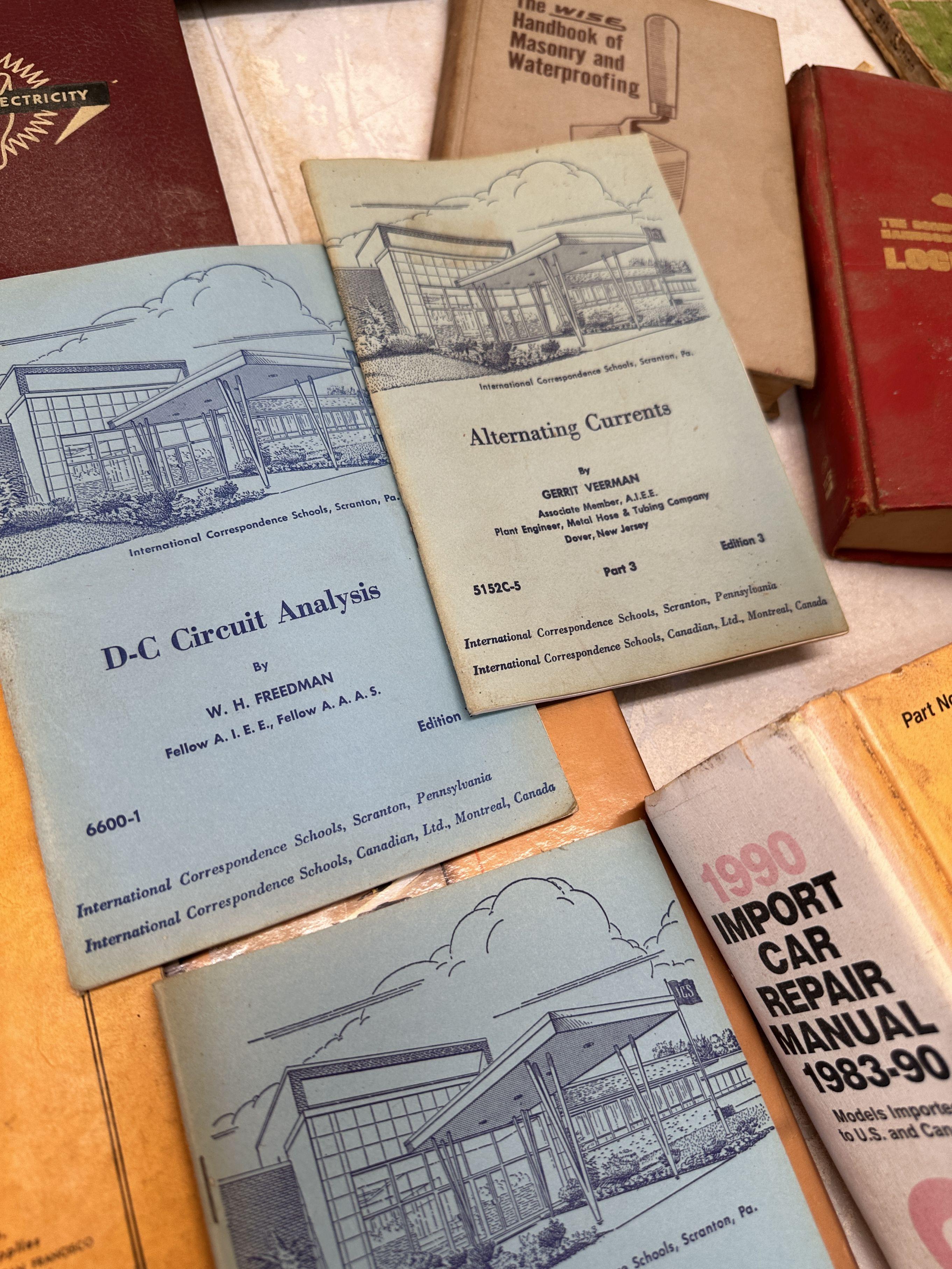 Box Lot/Vintage Books (Chilton's, Mechanics Handbooks, Applied Electricity, ETC