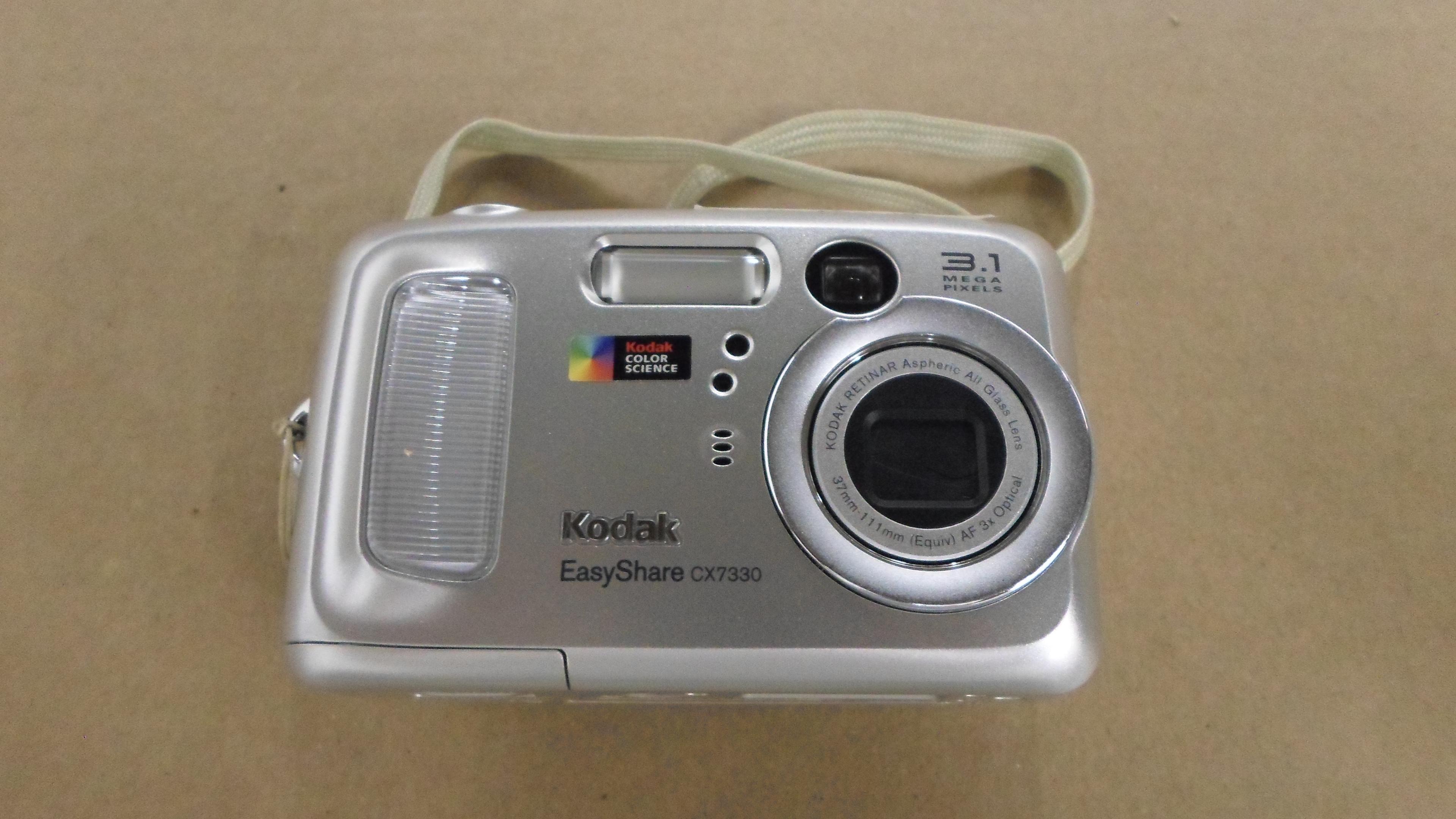 kodak easy share, digital camera with case