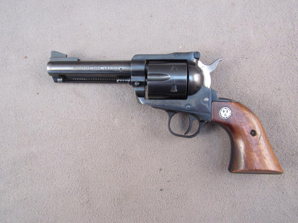 handgun: RUGER Model New Model Blackhawk, Revolver, .357mag, 6 shot, 4.75" barrel, S#32-22105