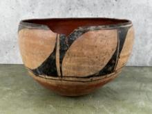 Santo Domingo Pueblo Indian Dough Bowl Pot